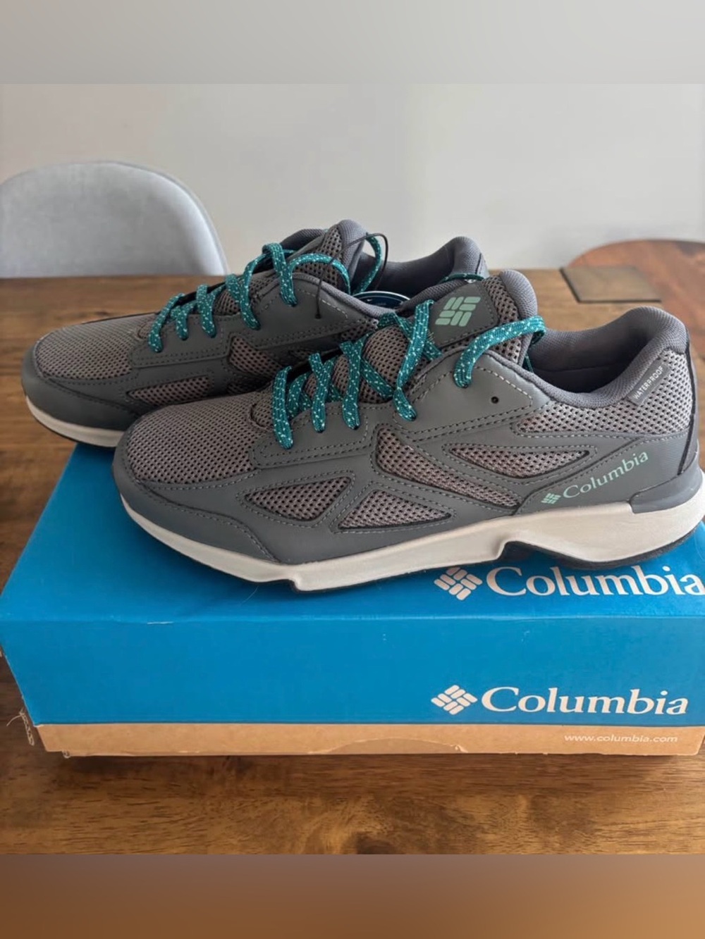 Columbia 
Women's Waterproof
Hiking Shoes